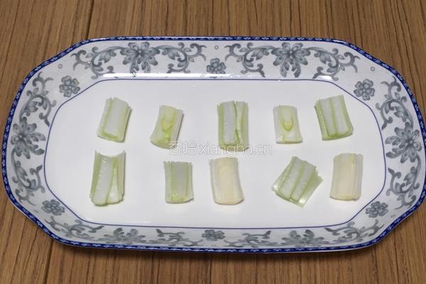 清蒸鲈鱼家常菜的做法图解7