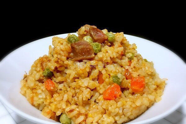 土豆香肠胡萝卜焖饭的做法图解6