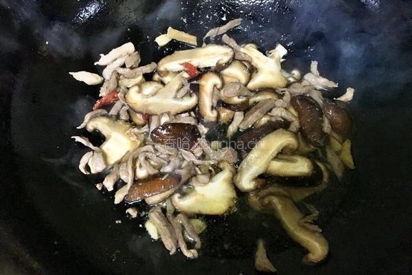 黑椒汁炒乌冬面的做法图解6