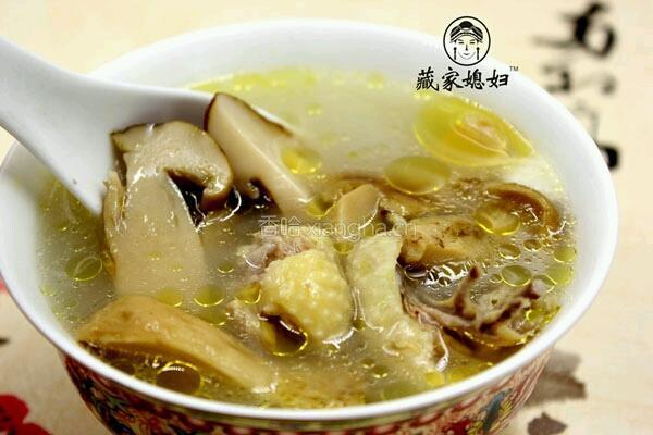 藏家盐渍菌炖土鸡的做法图解5