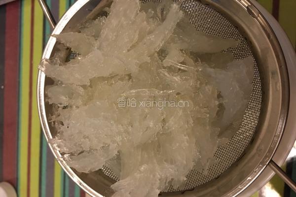燕窝清炖的做法图解3