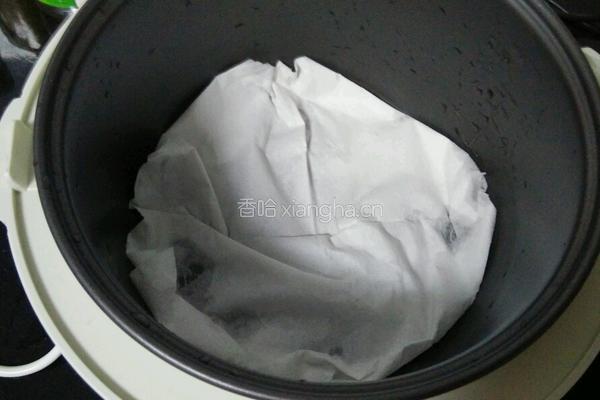 鸡蛋变熟的简易做法的做法图解1