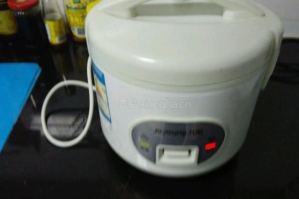 鸡蛋变熟的简易做法的做法图解3