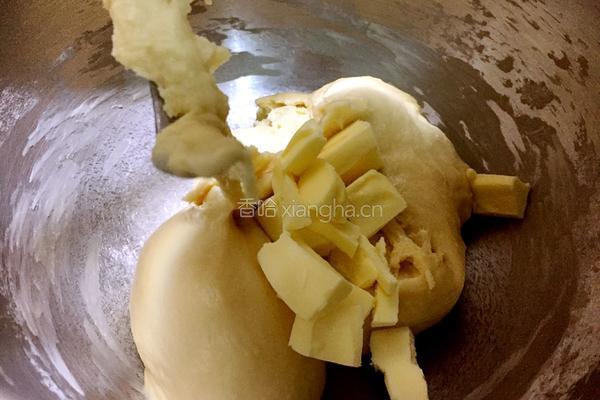 黑豆芝麻花生面包的做法图解4
