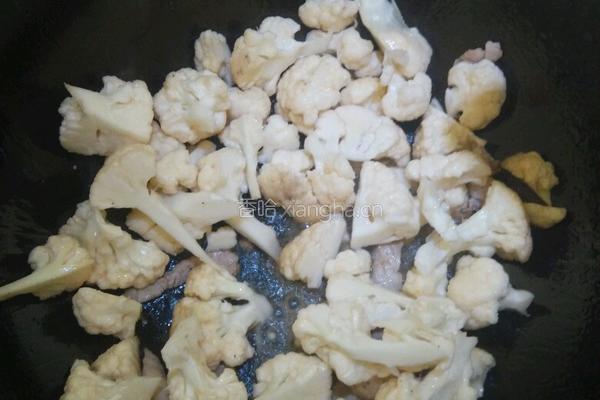 肉炒菜花的做法图解3