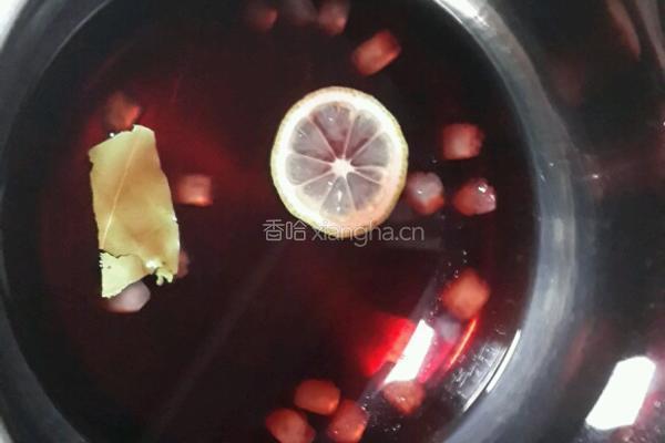 红酒炖金梨的做法图解3