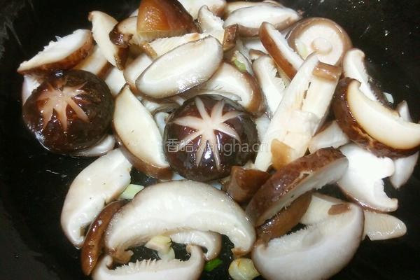 酱香菇扒油菜的做法图解9