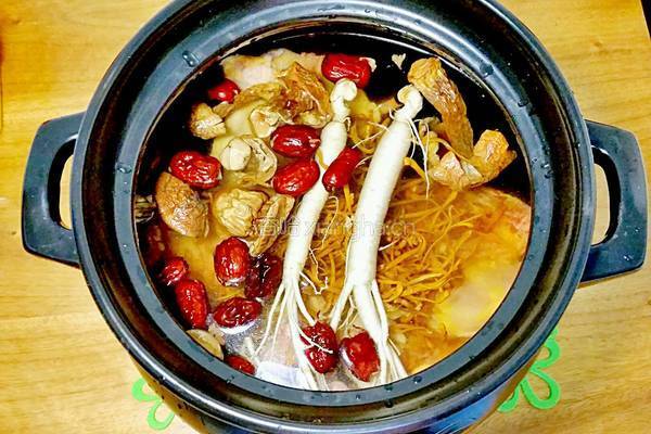 鮮人參雞湯的做法图解4