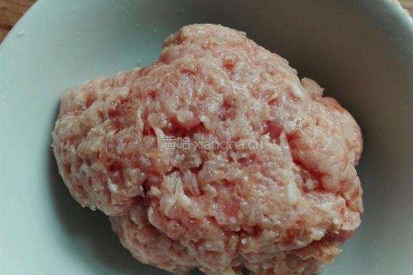 瘦肉清汤的做法图解1