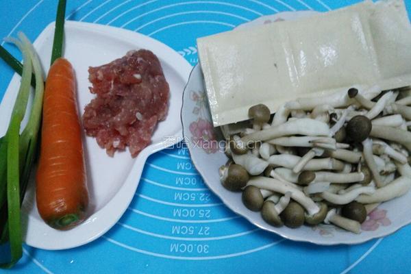 蟹味菇烩豆腐（改良版麻婆豆腐）的做法图解1