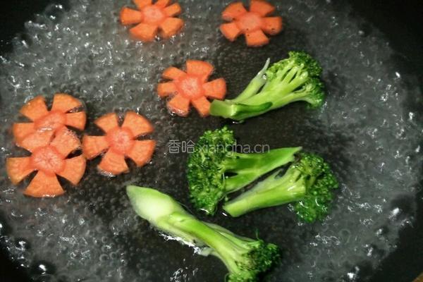 黑胡椒乌冬面牛排的做法图解4