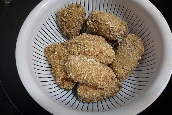 椒盐炸鸡翅的做法图解11