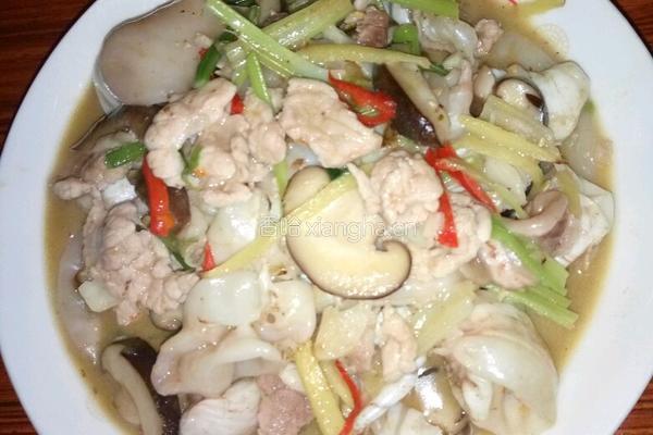 蘑菇瘦肉炒鱼泡的做法图解7