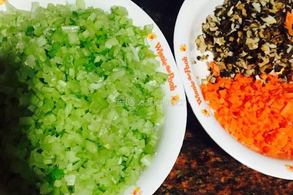 芹菜煎饺的做法图解5
