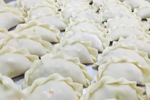 芹菜煎饺的做法图解13