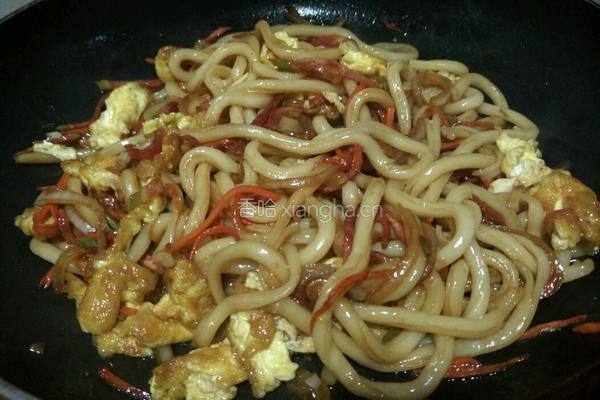 鸡蛋炒乌冬面的做法图解9