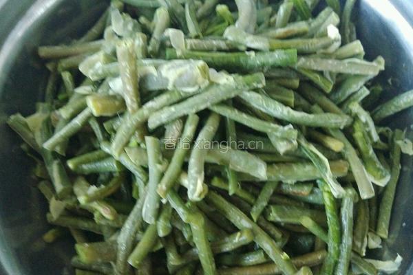 长豆角山药炖猪肉的做法图解3