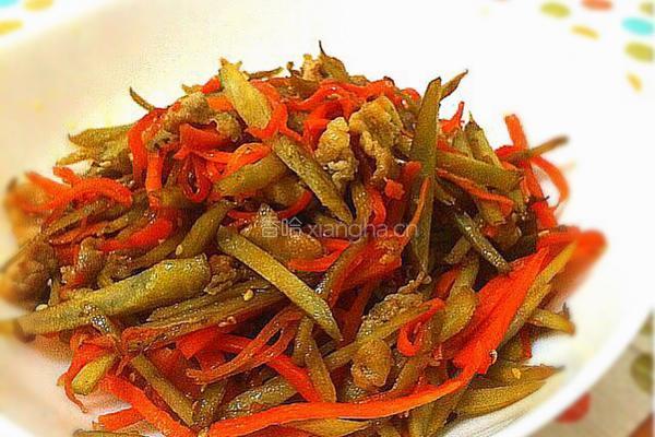 牛蒡胡萝卜丝炒肉丁
