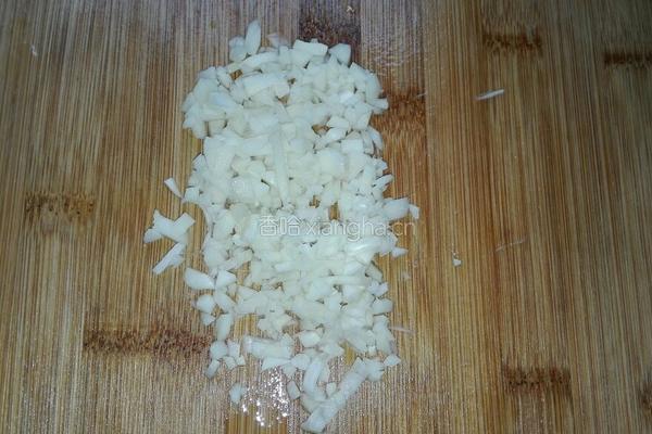 蒜蓉豉油蒸虾的做法图解2
