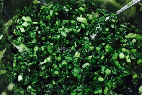 生煎韭菜饺的做法图解1