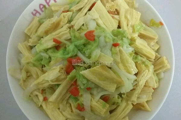 白菜炒腐竹的做法图解4