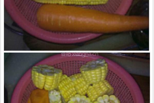 胡萝卜玉米排骨汤的做法图解1