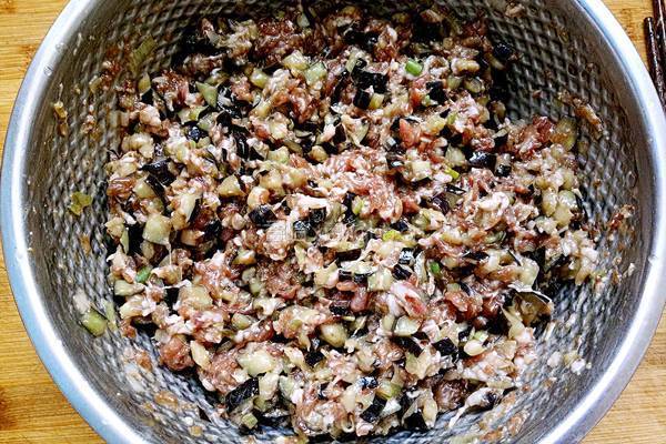 豆渣蒸包（茄子肉馅）的做法图解17