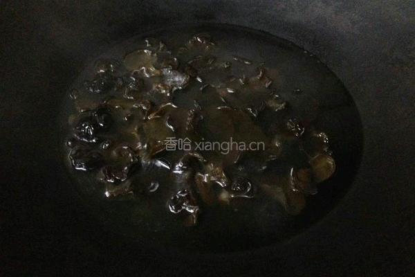 木耳荷兰豆炒鸡蛋的做法图解4