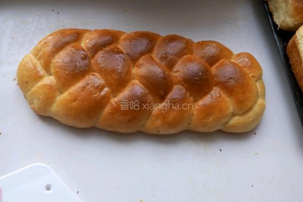 辫子面包的做法图解4
