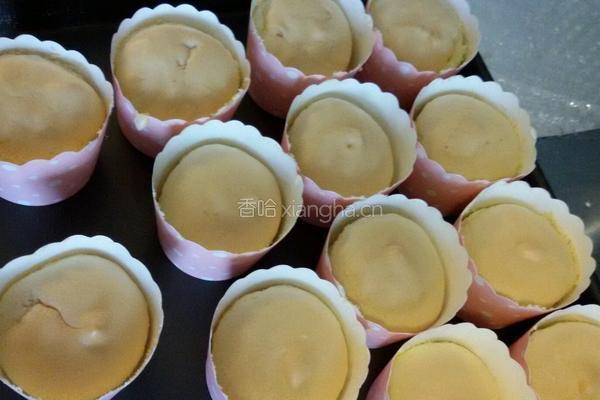 原味纸杯蛋糕的做法图解7
