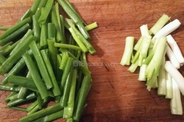 葱香鸡蛋面的做法图解2