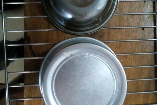 秘制巧克力戚风蛋糕的做法图解6