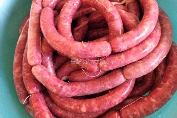 家庭简易制作广味腊肠的做法图解3
