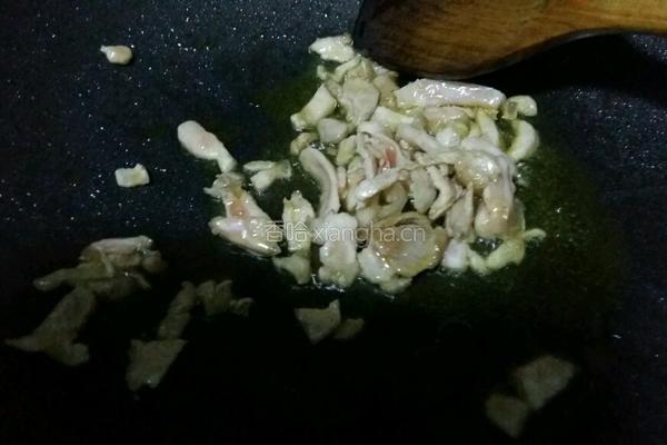 豆芽烩韭菜的做法图解4