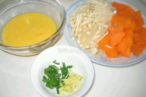 金针菇炒鸡蛋的做法图解2