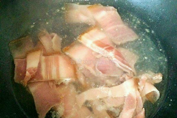 青椒腊肉的做法图解3