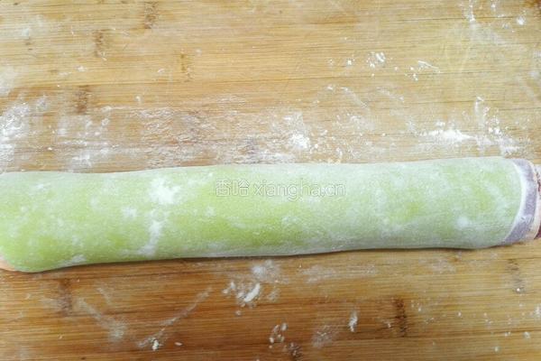 彩色大花卷的做法图解4