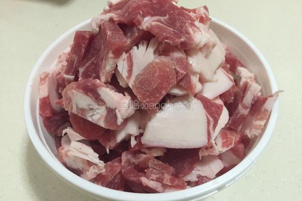 小炒猪肉的做法图解1
