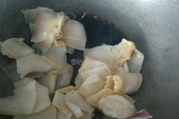 碗豆炒腊肉的做法图解3
