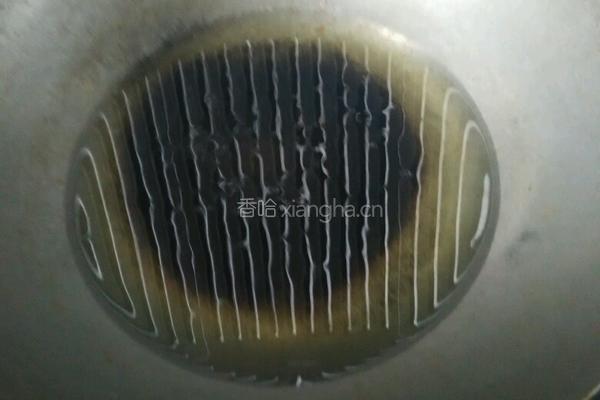 炸罗菲鱼的做法图解2