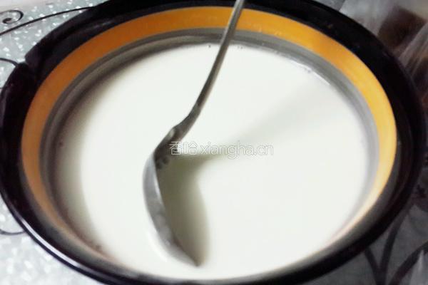椰汁千层糕的做法图解3