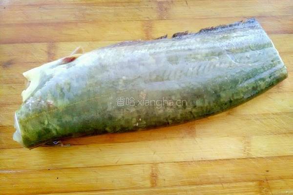 清蒸鲶鱼的做法图解3