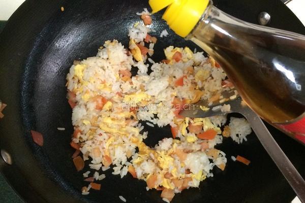 番茄蛋炒饭的做法图解5