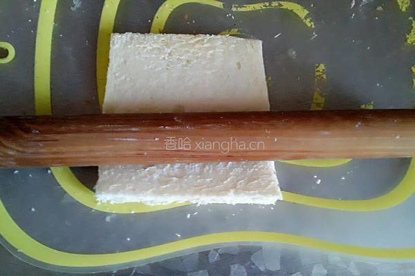 香蕉土司卷的做法图解3