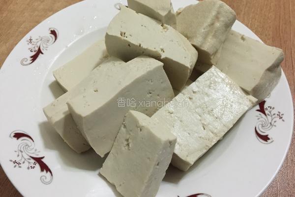 鸡蛋炒豆腐的做法图解1
