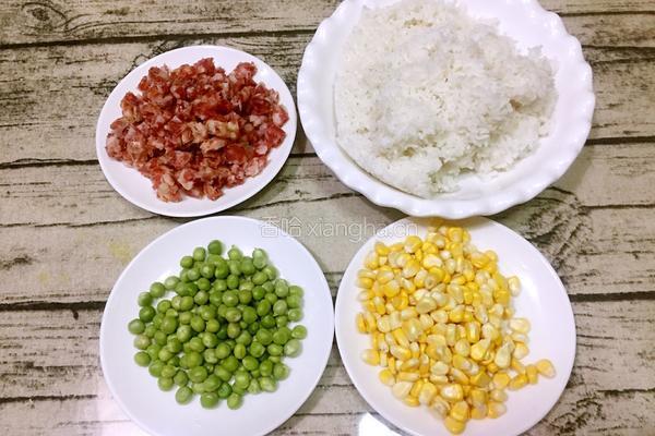 腊肠炒饭的做法图解1