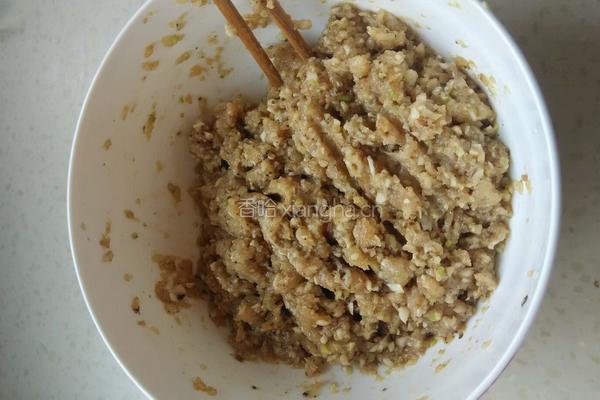 香菇鸡肉馄饨的做法图解4