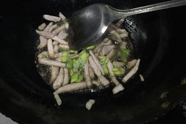蘑菇鸡蛋汤的做法图解5