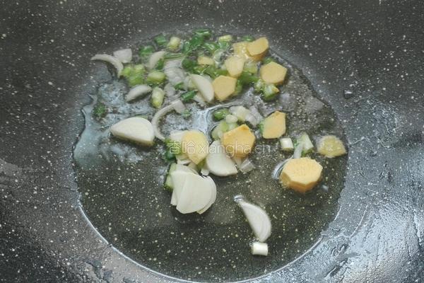 平菇炒黄瓜的做法图解6