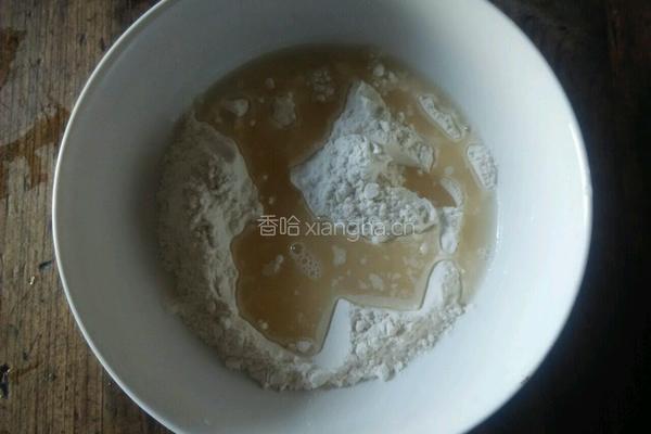 椒盐烧饼的做法图解1